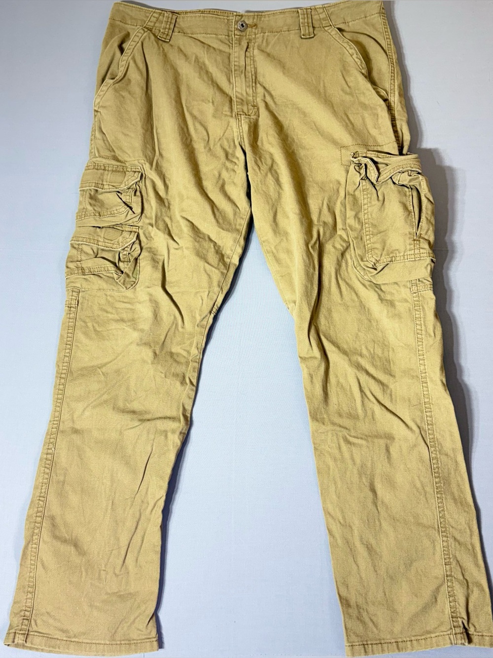 Men's Wrangler Khaki Cargo Pants - Casual Utility Trousers